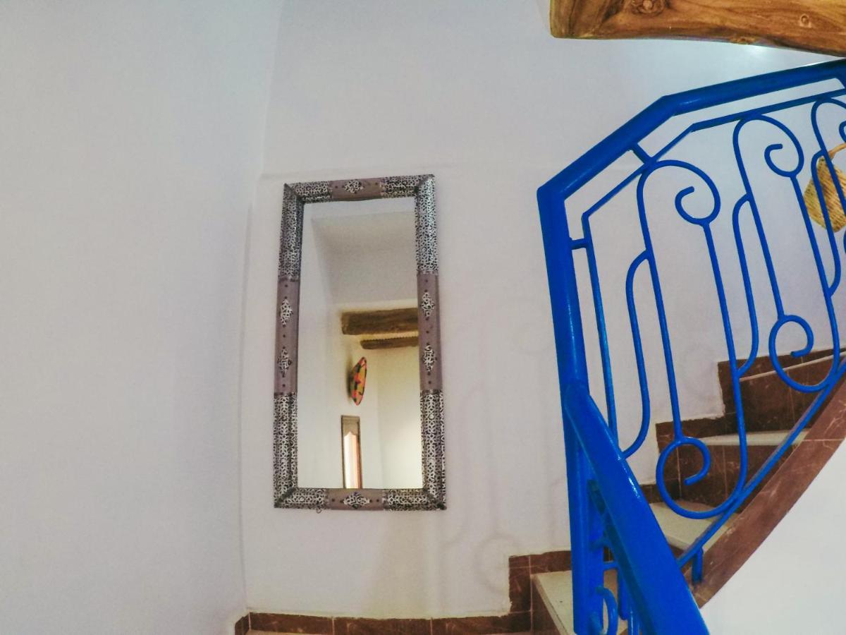 Tamraght White Hostel Екстер'єр фото