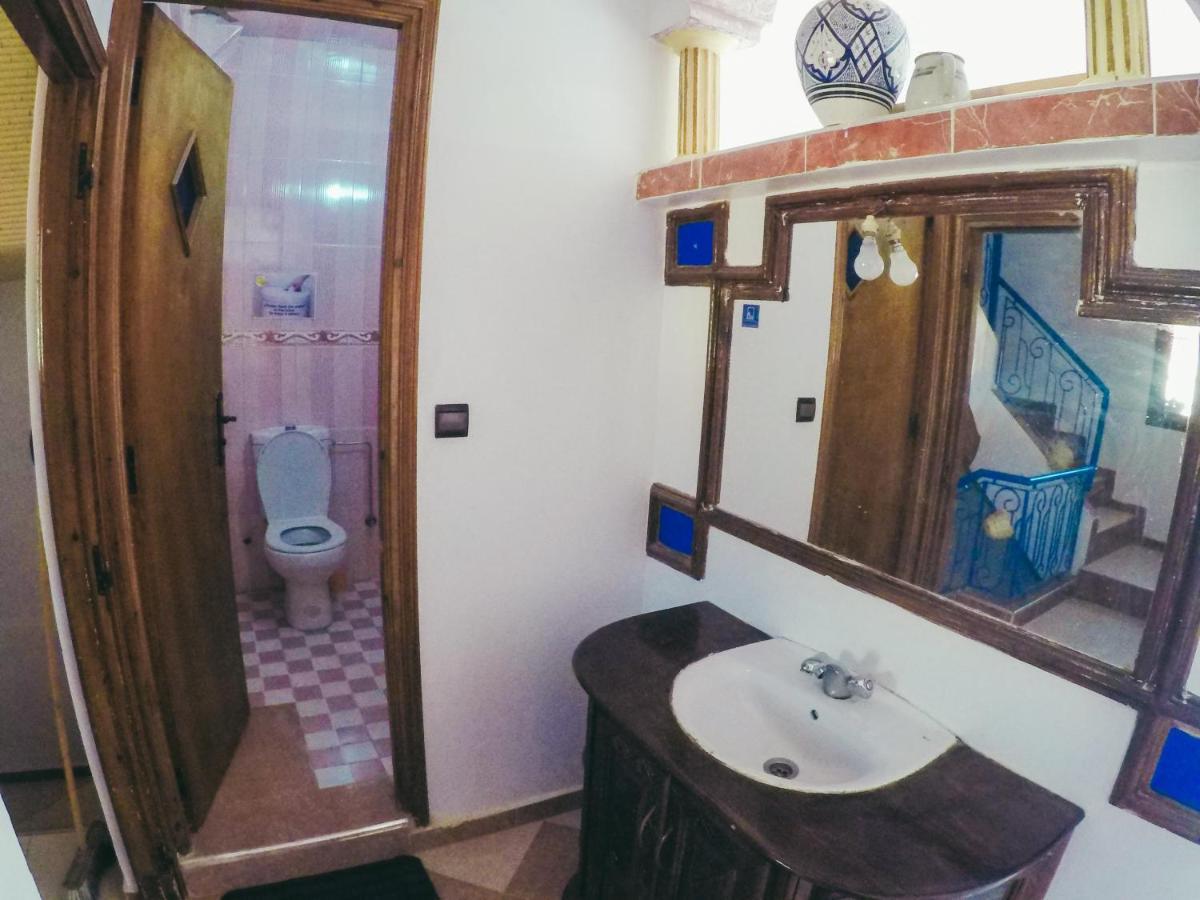 Tamraght White Hostel Екстер'єр фото