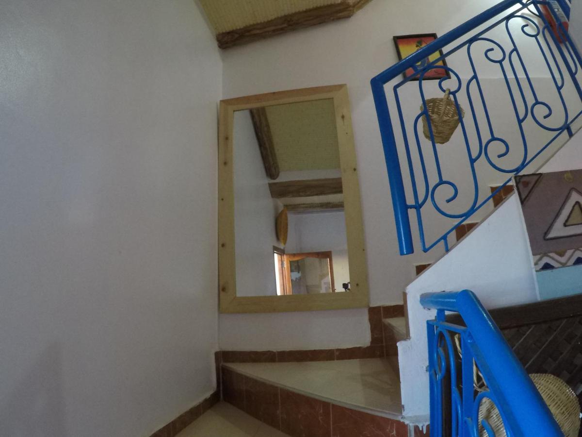 Tamraght White Hostel Екстер'єр фото