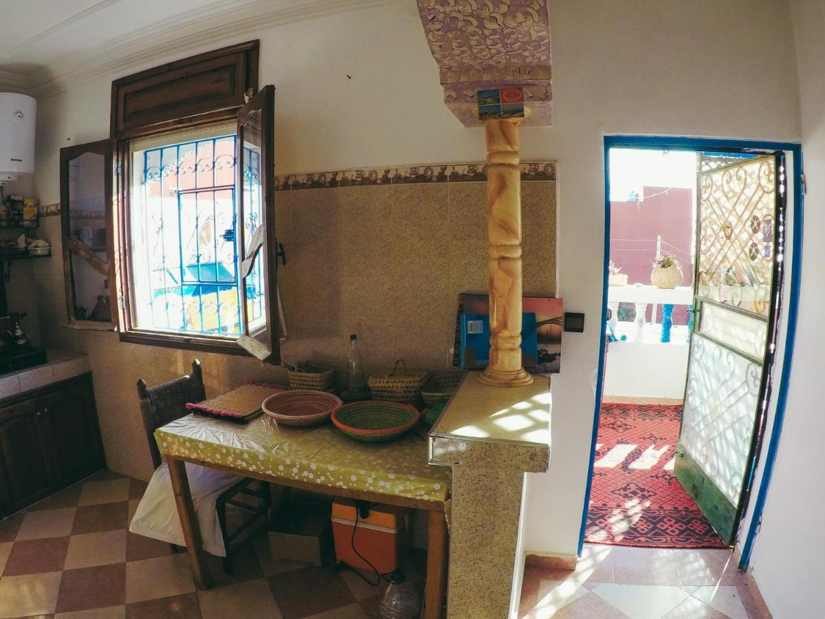 Tamraght White Hostel Екстер'єр фото